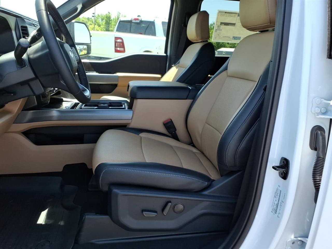 Ford Super Duty F-550 DRW  2026