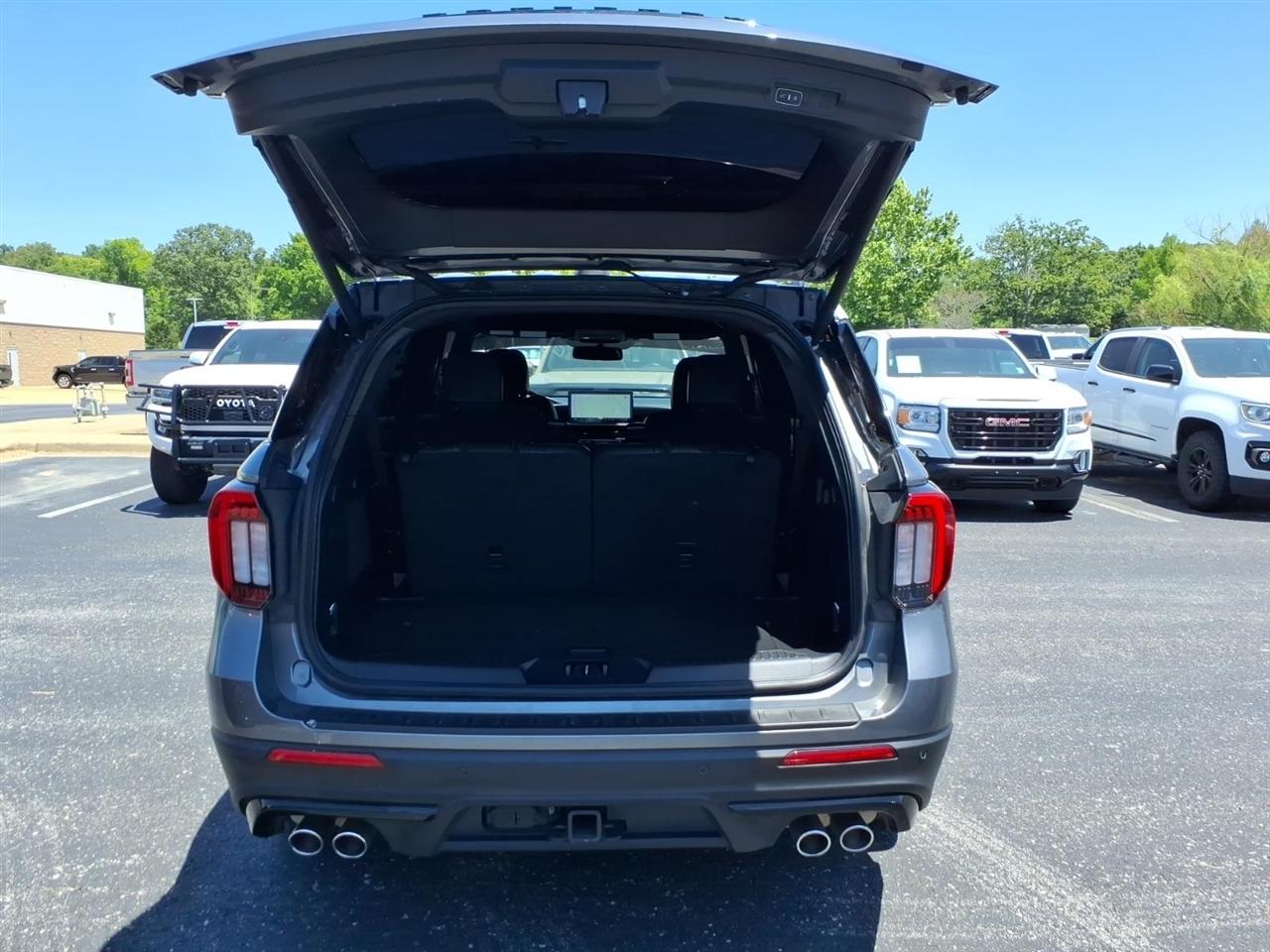 Ford Explorer  2025