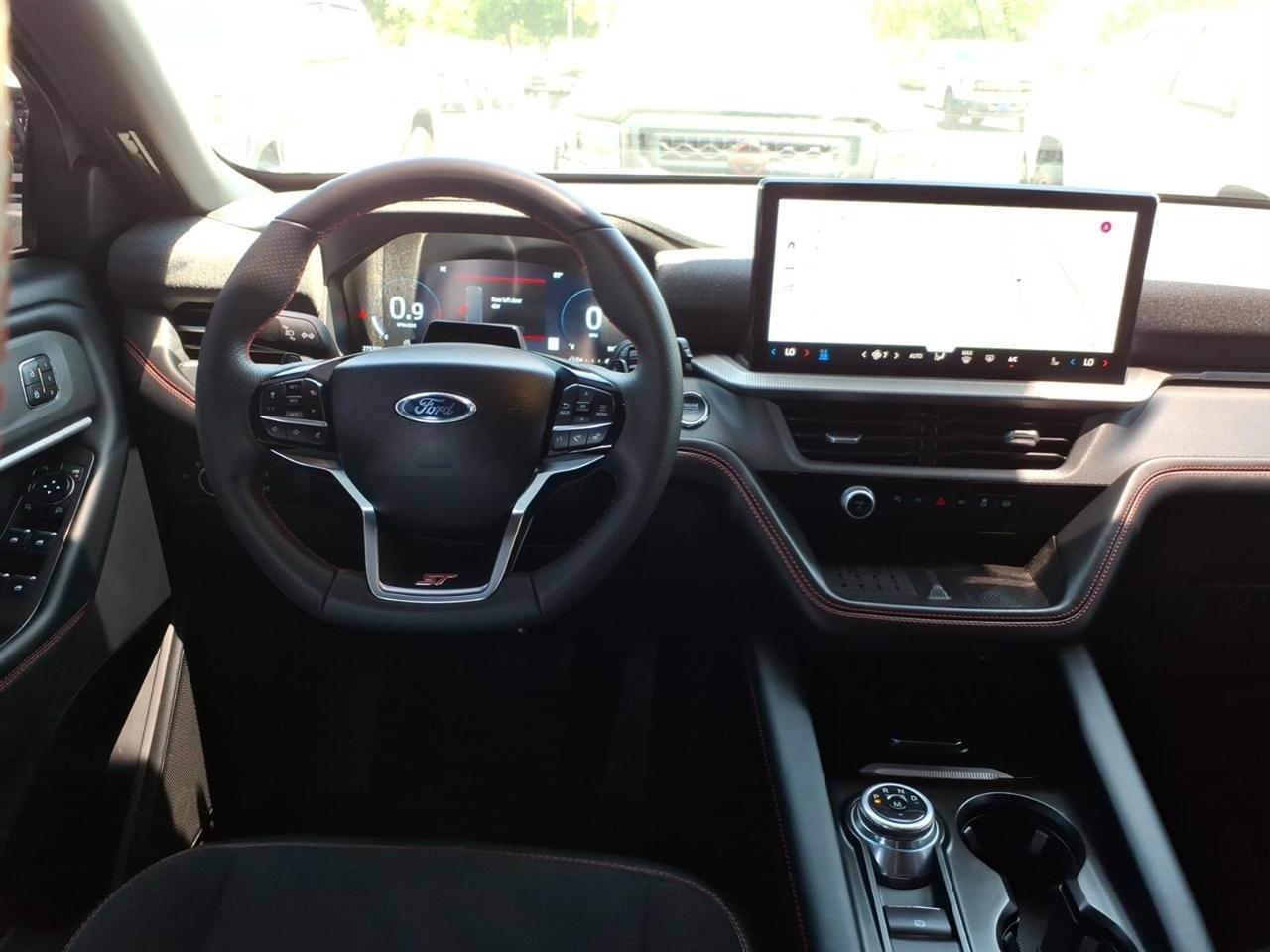 Ford Explorer  2025