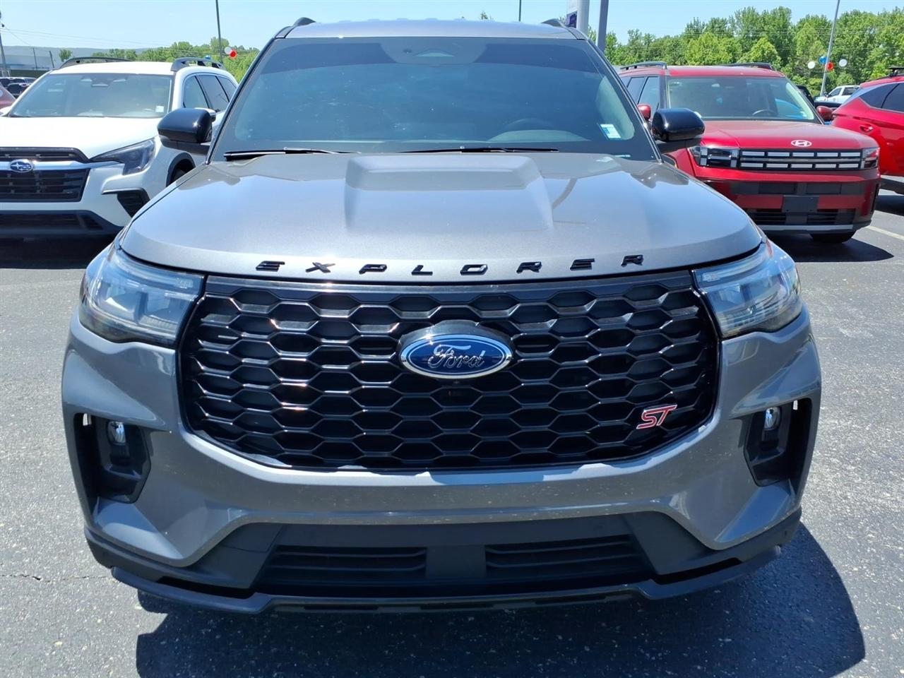 Ford Explorer  2025