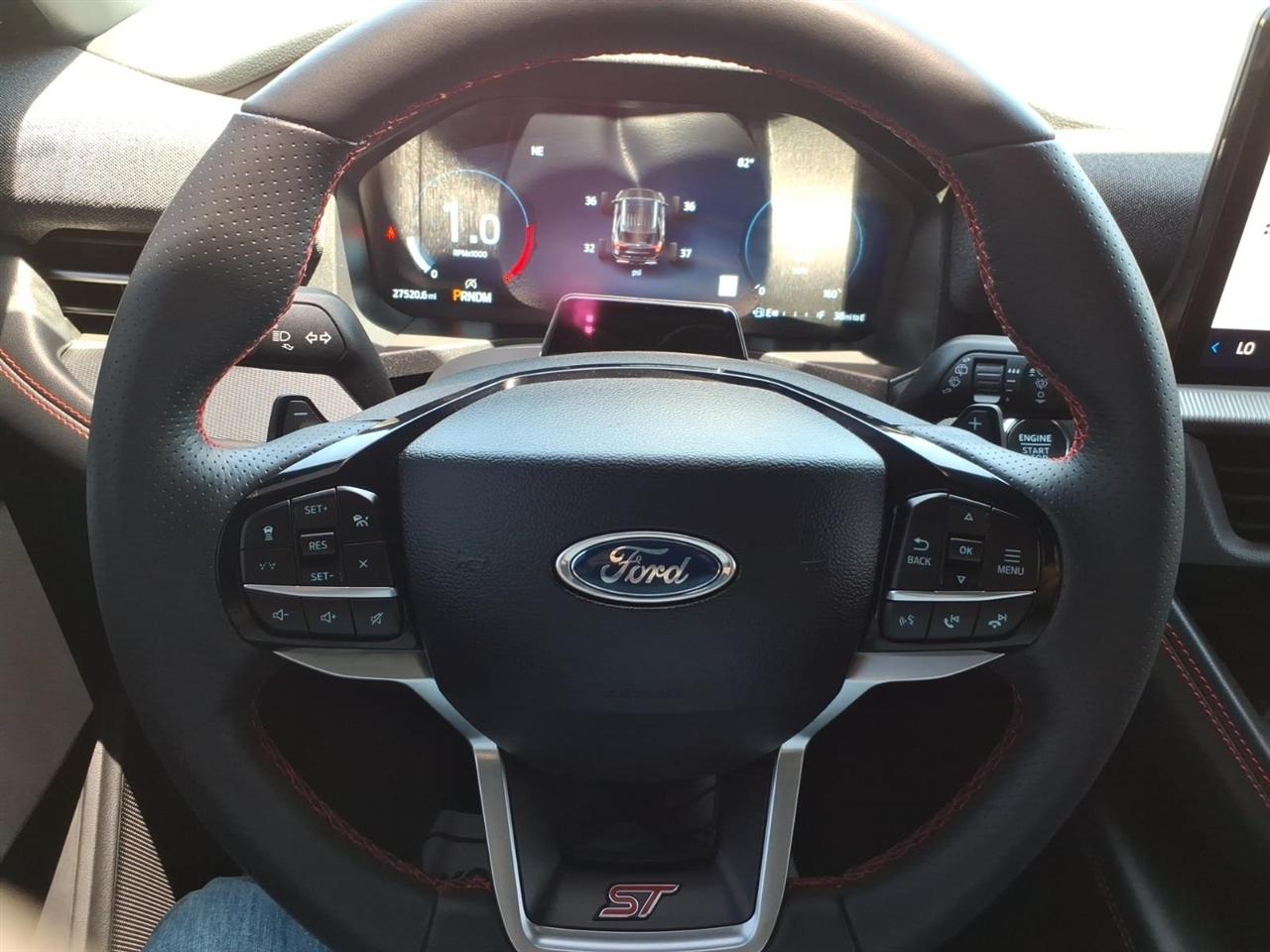 Ford Explorer  2025
