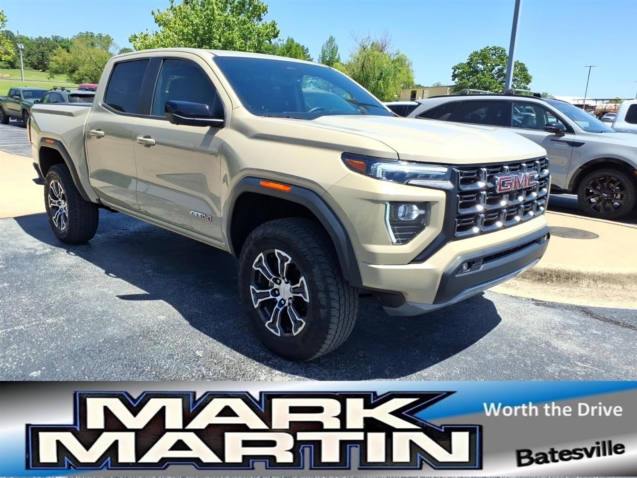 2024 GMC Canyon AT4