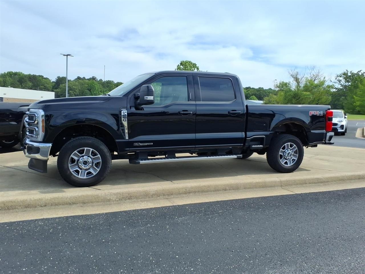Ford Super Duty F-250 SRW  2024