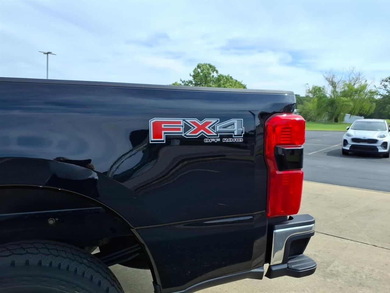 Ford Super Duty F-250 SRW  2024