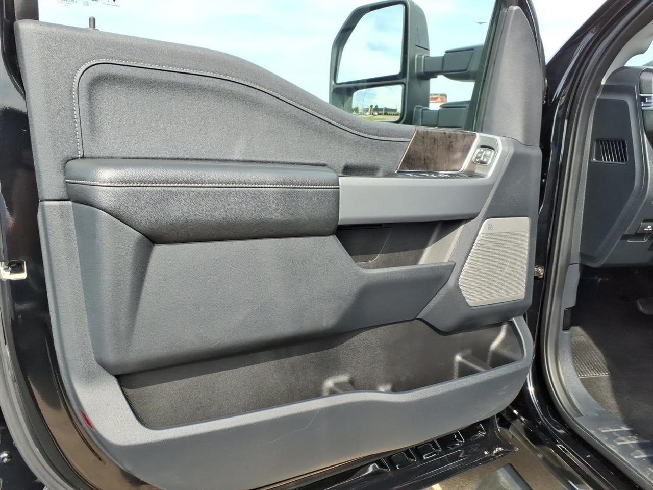 Ford Super Duty F-250 SRW  2024