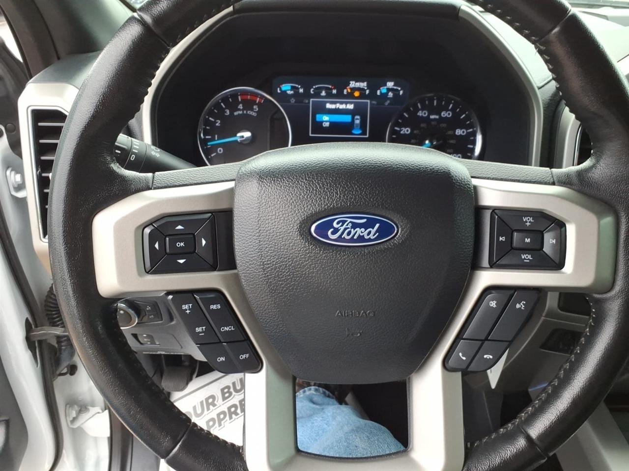 Ford Super Duty F-350 DRW  2022