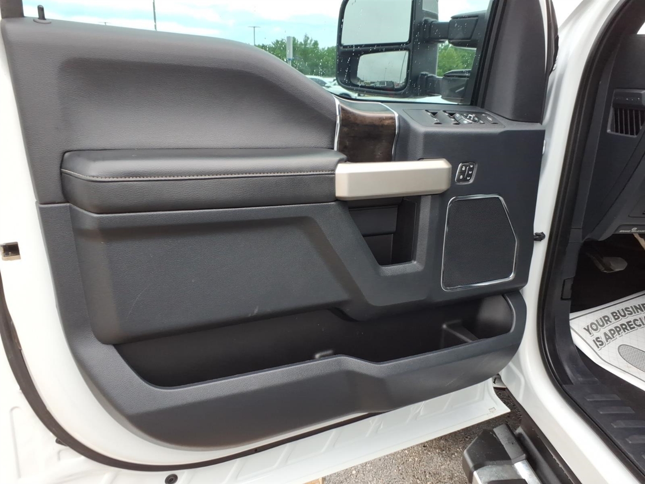 Ford Super Duty F-350 DRW  2022