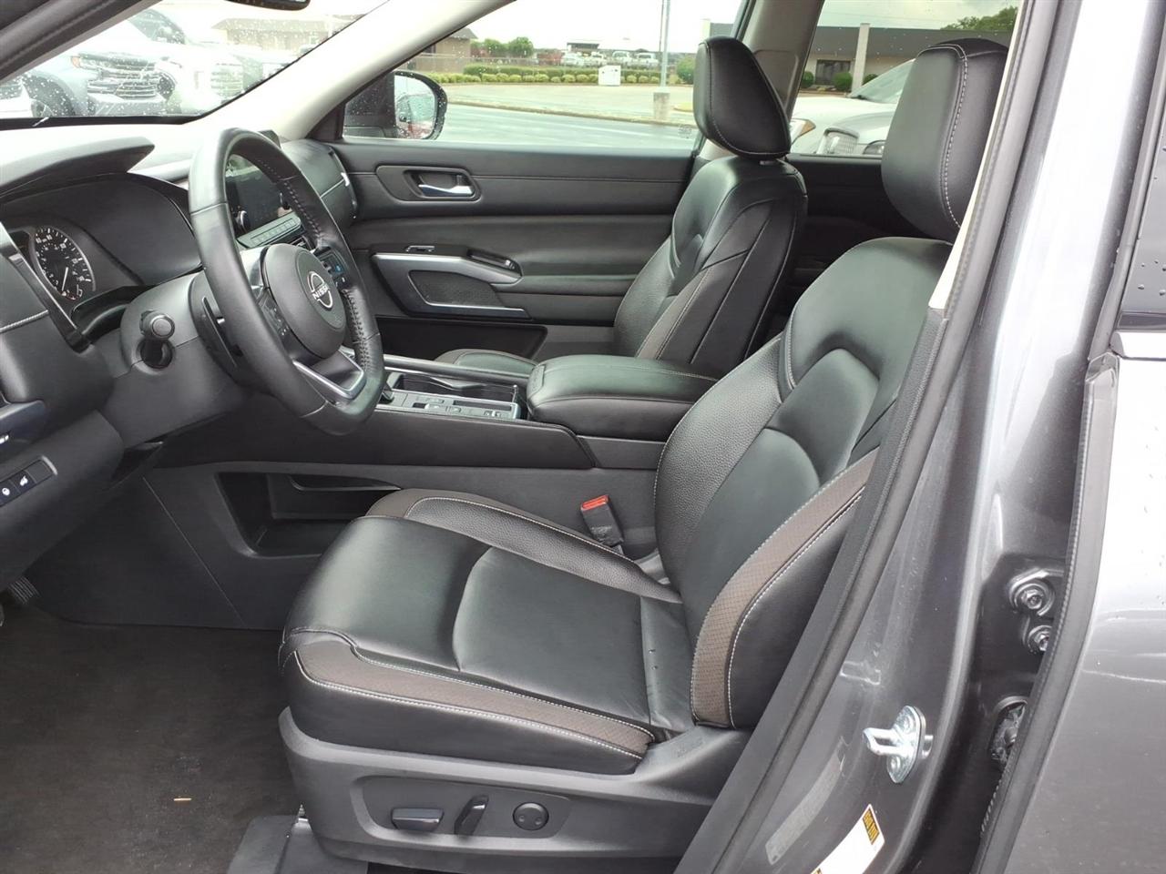 Nissan Pathfinder  2022