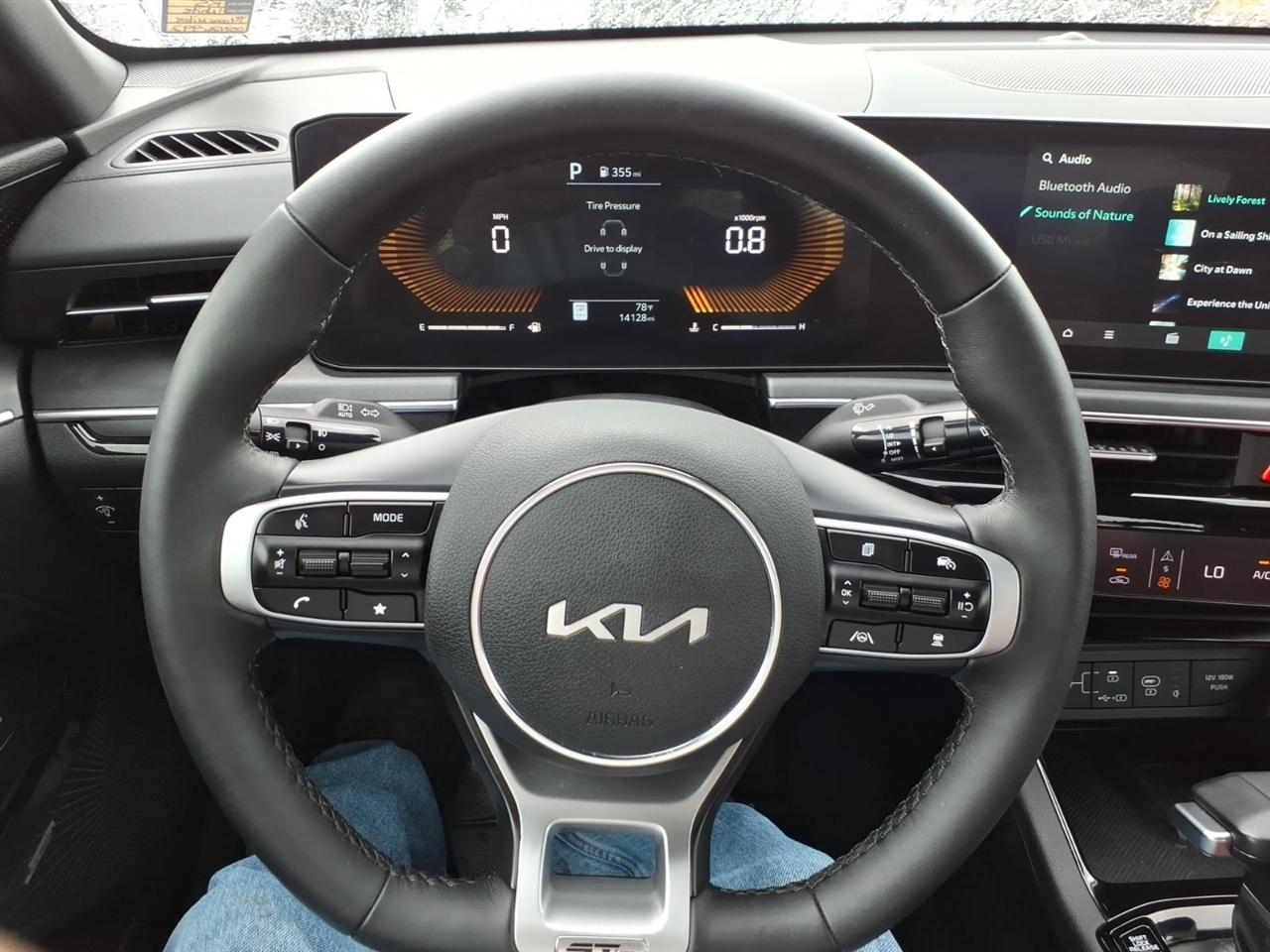 Kia K5  2025
