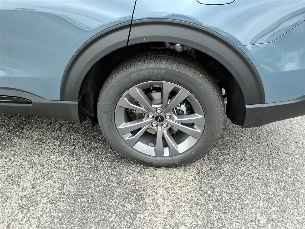 Ford Explorer  2026