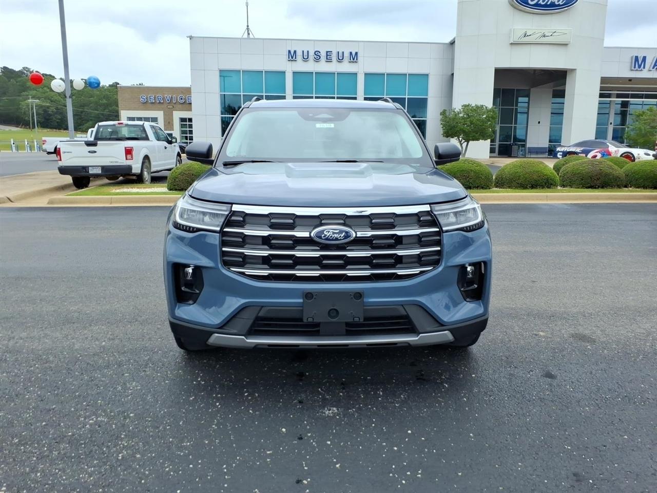 Ford Explorer  2026