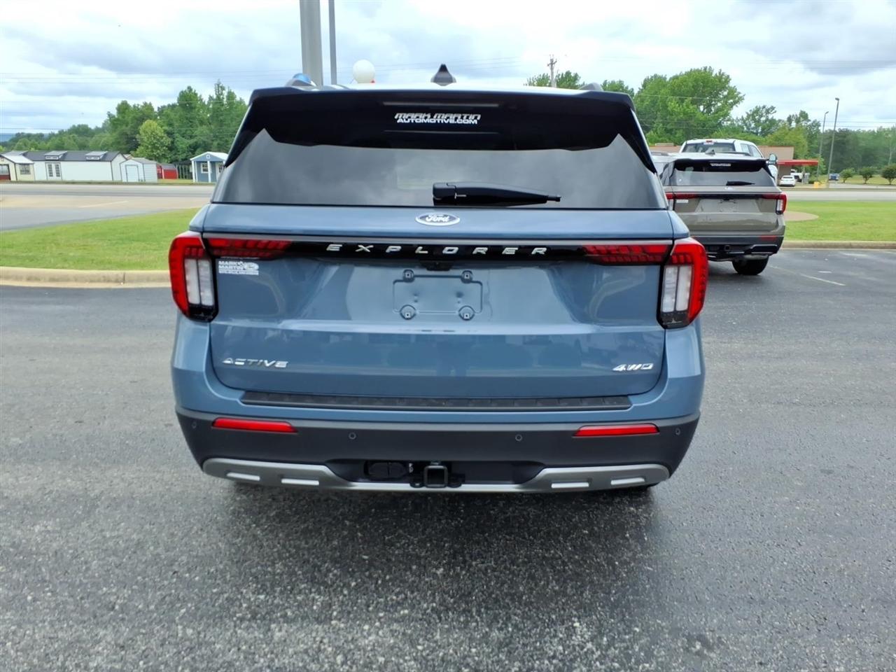Ford Explorer  2026