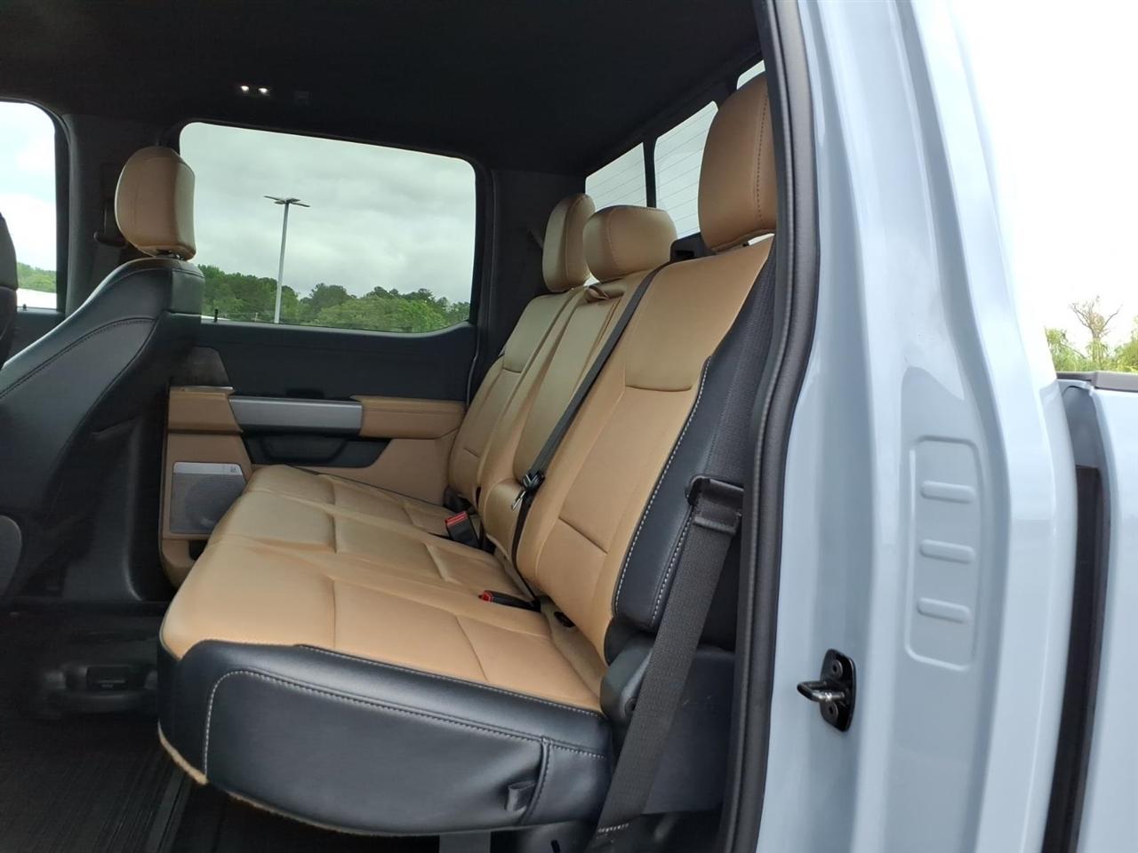 Ford Super Duty F-250 SRW  2024