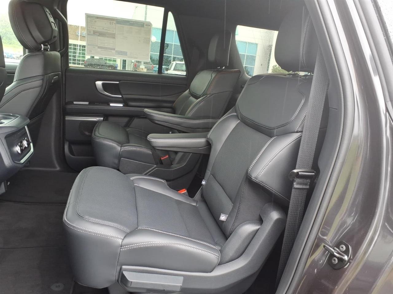 Ford Expedition Max  2026