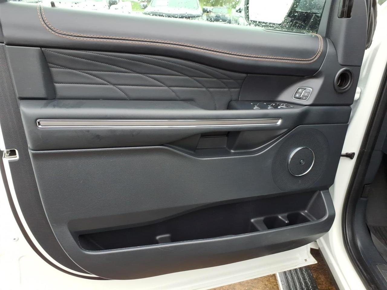 Ford Expedition  2022