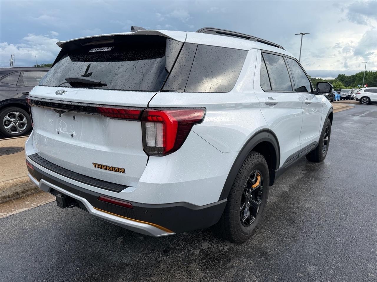 Ford Explorer  2026