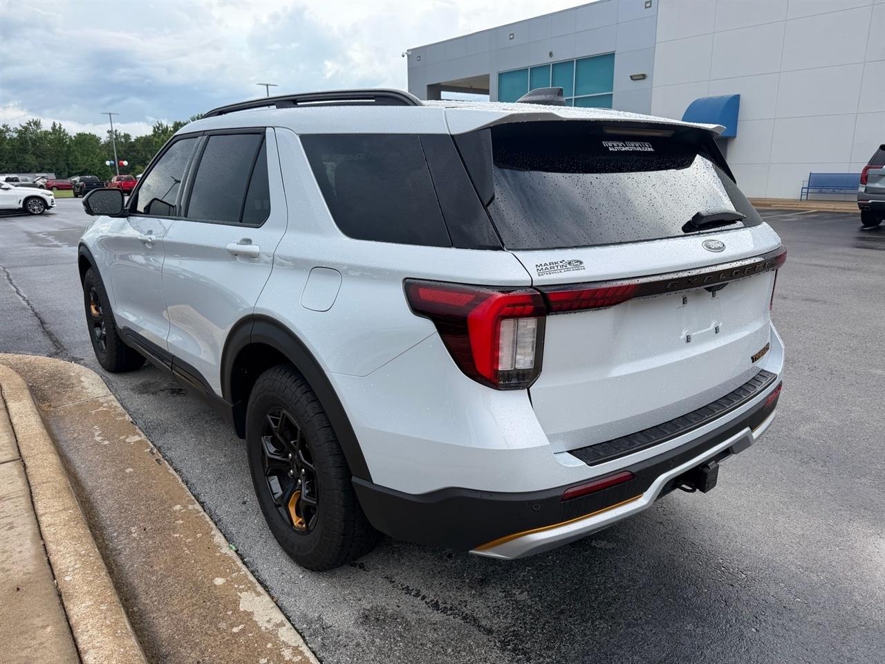 Ford Explorer  2026