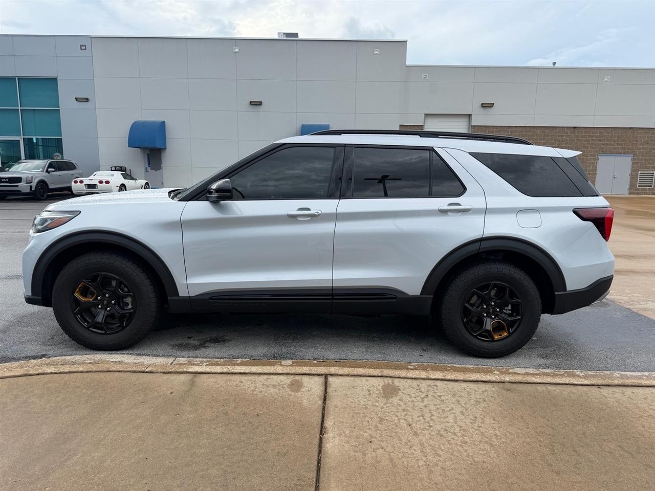 Ford Explorer  2026