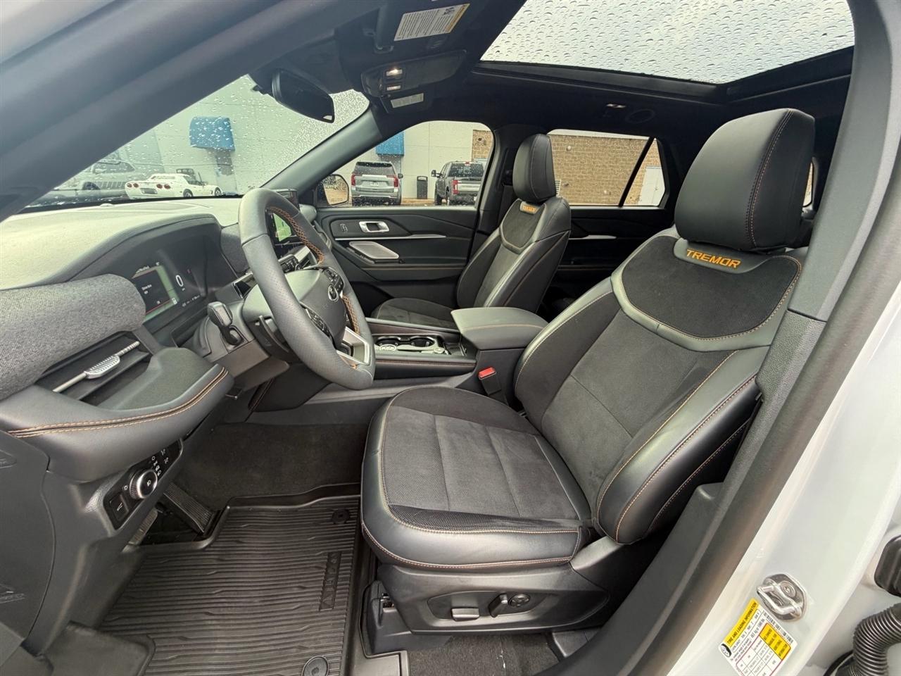Ford Explorer  2026