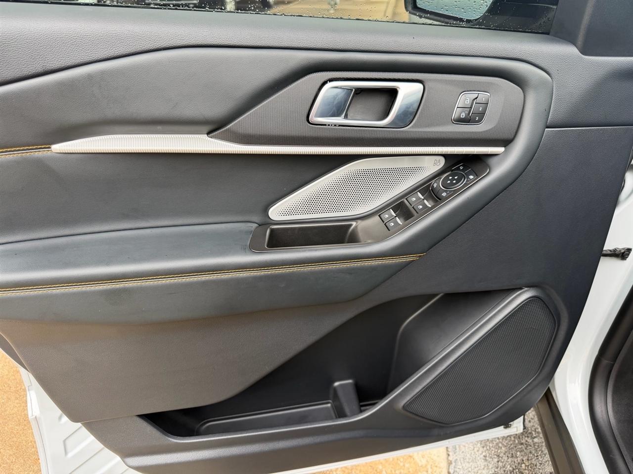 Ford Explorer  2026
