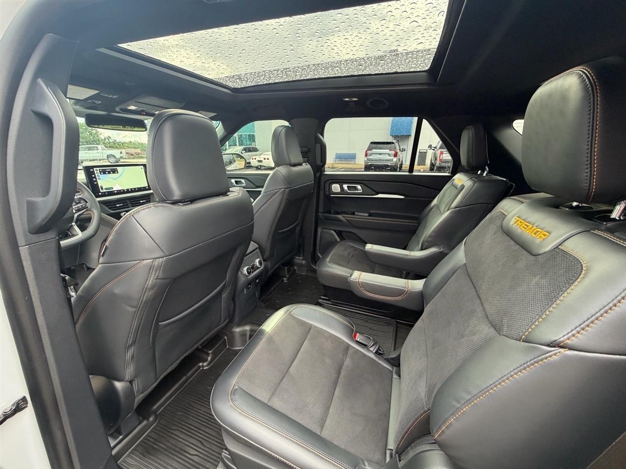 Ford Explorer  2026