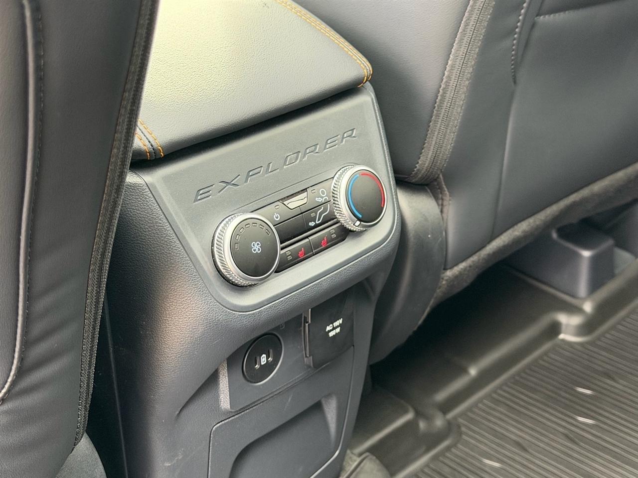Ford Explorer  2026