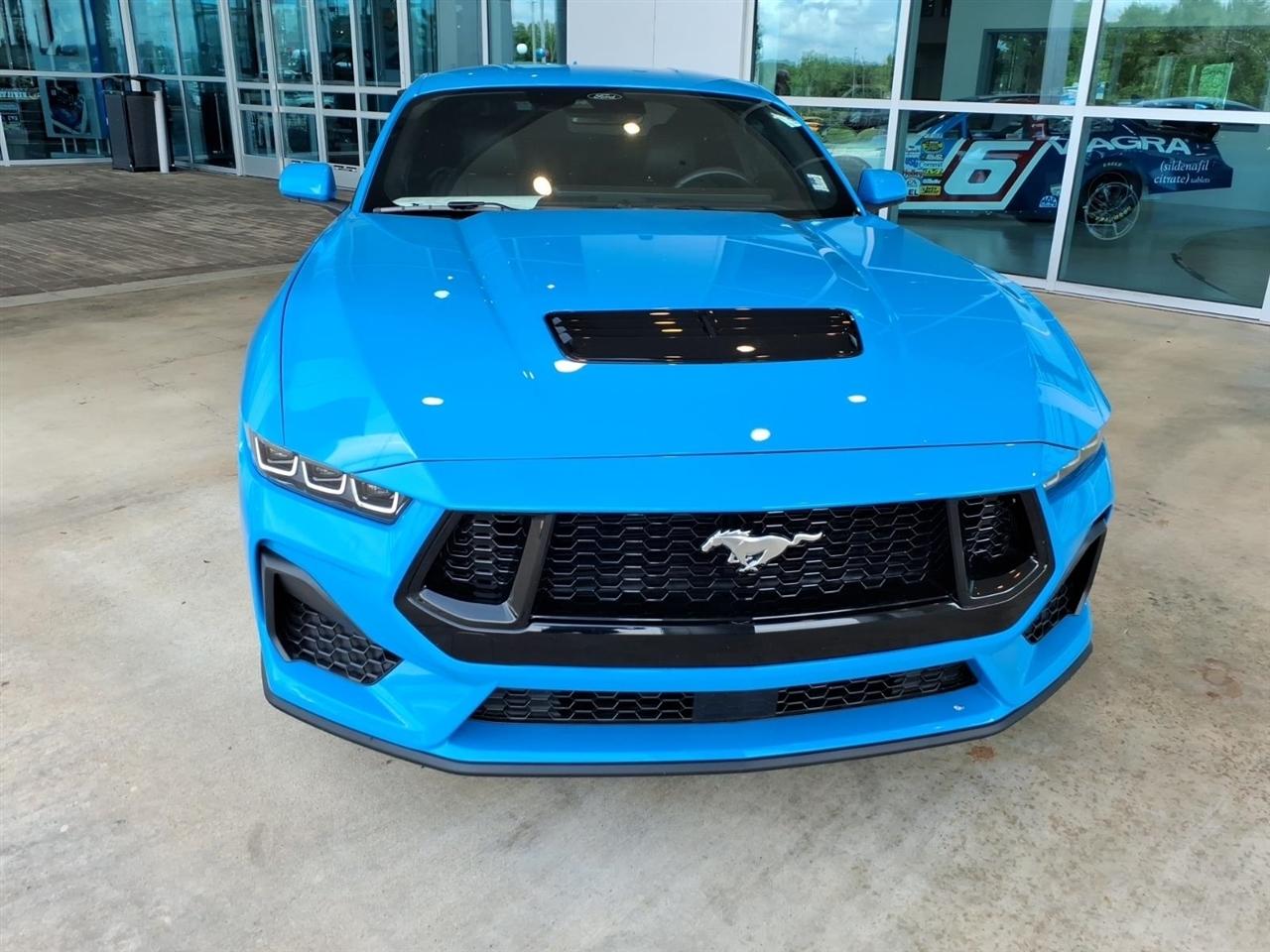 Ford Mustang  2024