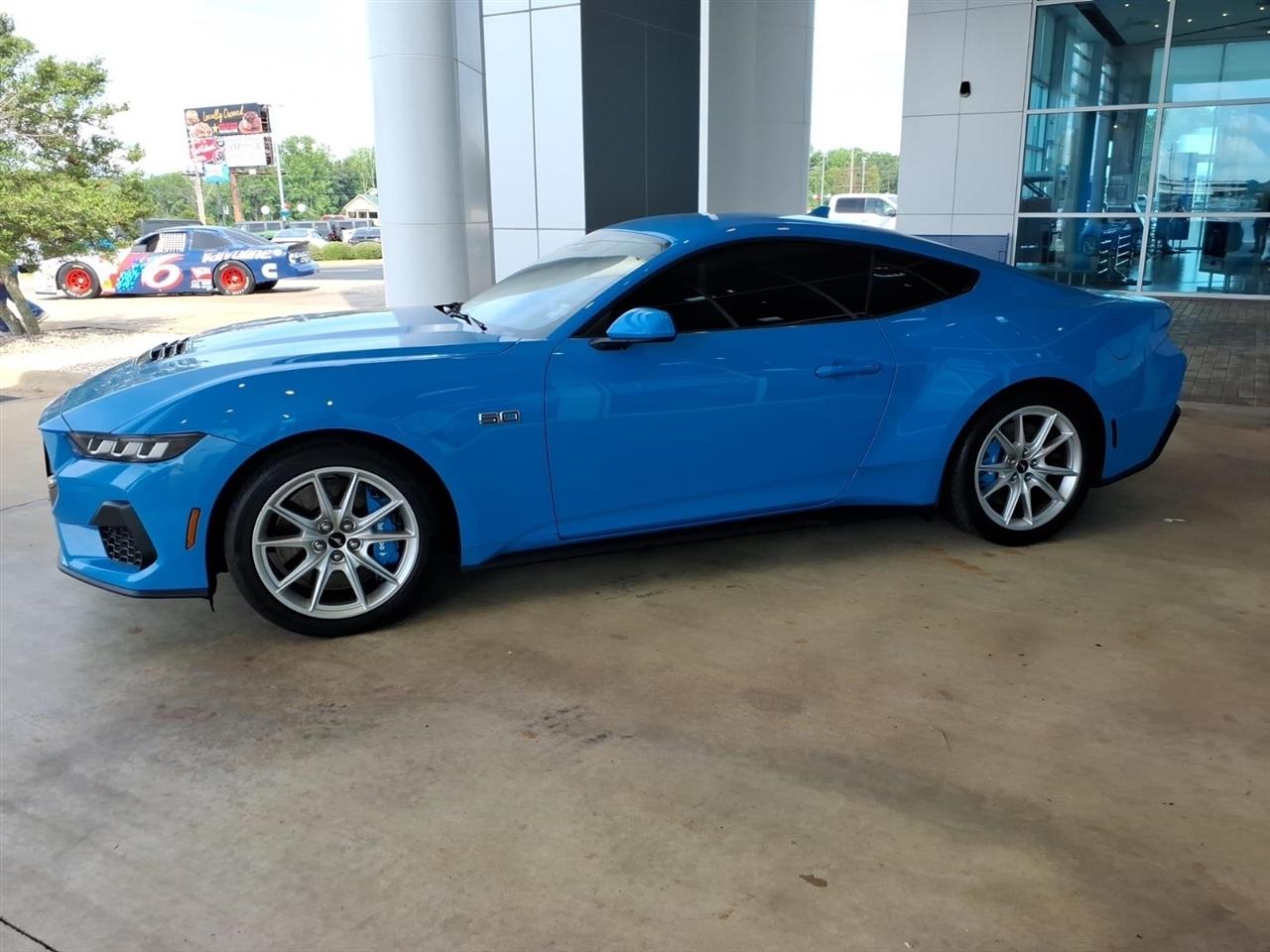 Ford Mustang  2024