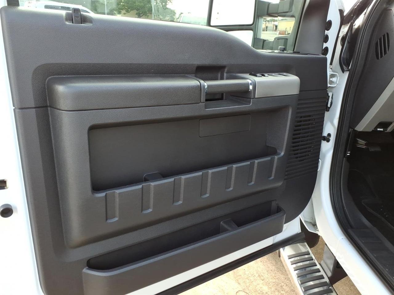 Ford Super Duty F-350 SRW  2016
