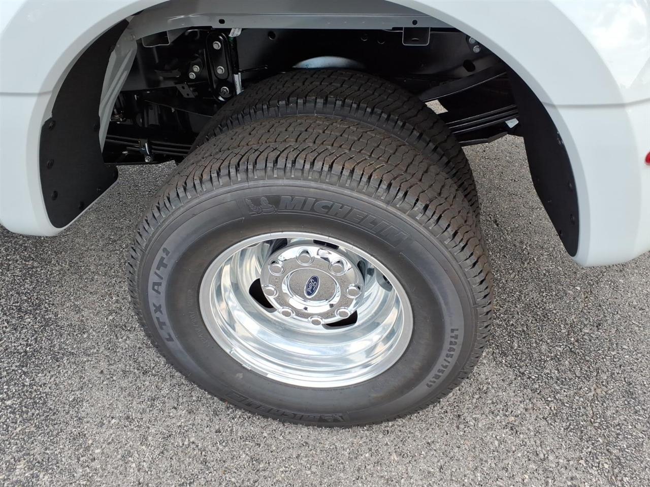 Ford Super Duty F-350 DRW  2026