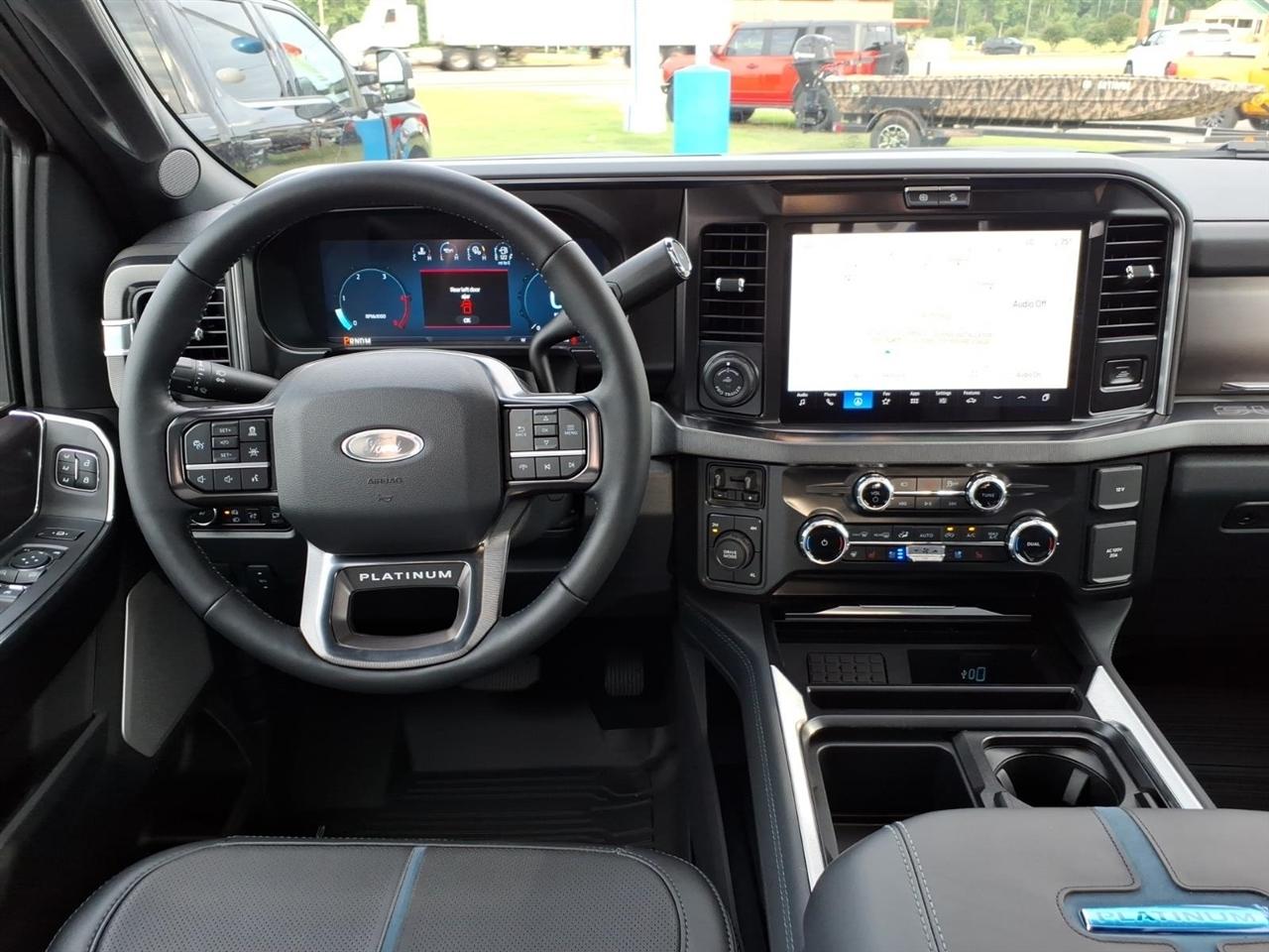 Ford Super Duty F-350 DRW  2026