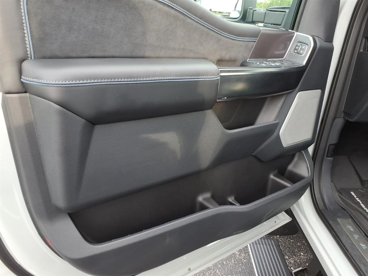 Ford Super Duty F-350 DRW  2026