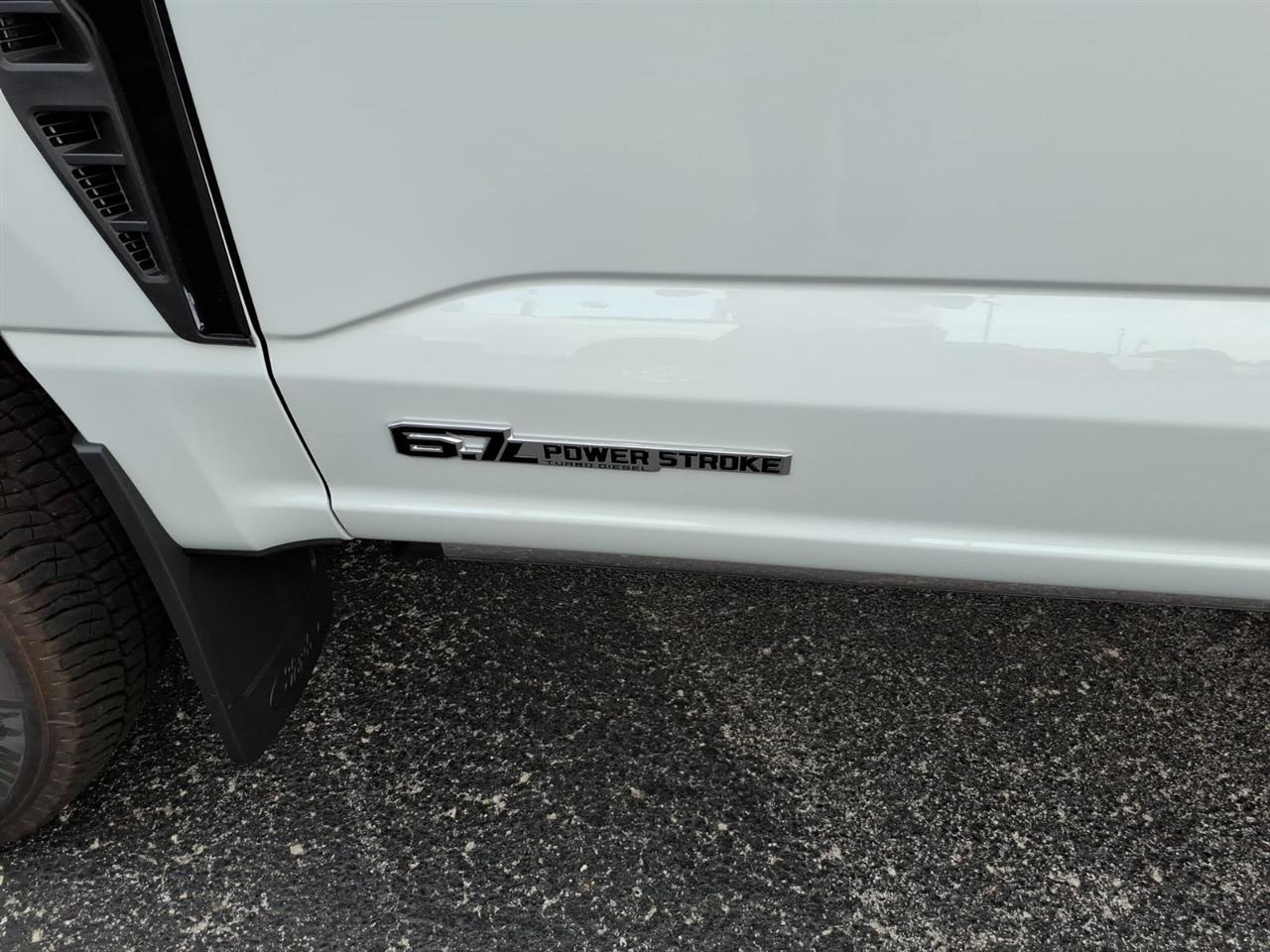 Ford Super Duty F-350 DRW  2026
