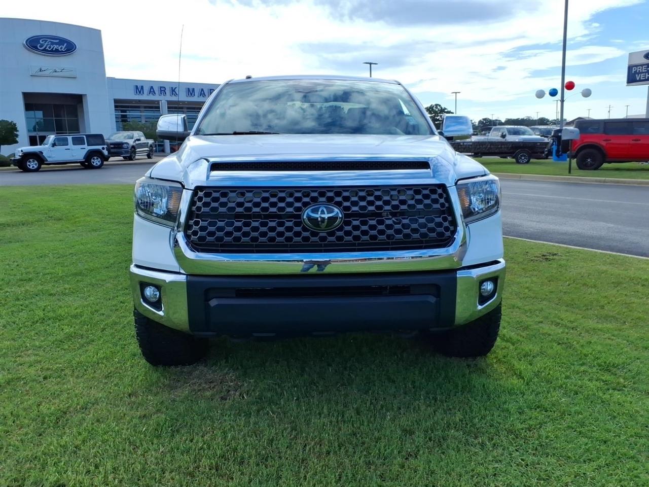 Toyota Tundra 4WD  2018