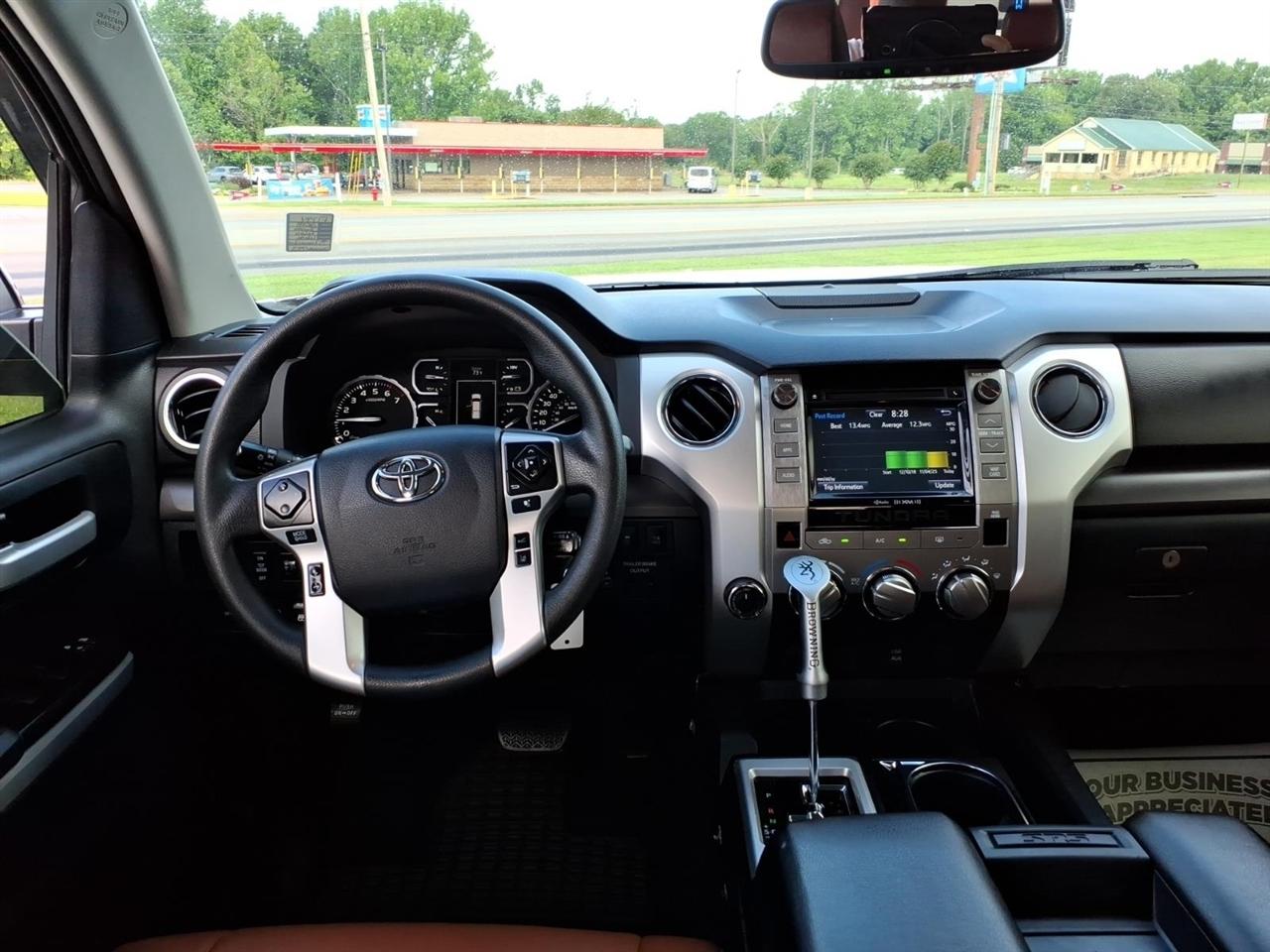 Toyota Tundra 4WD  2018
