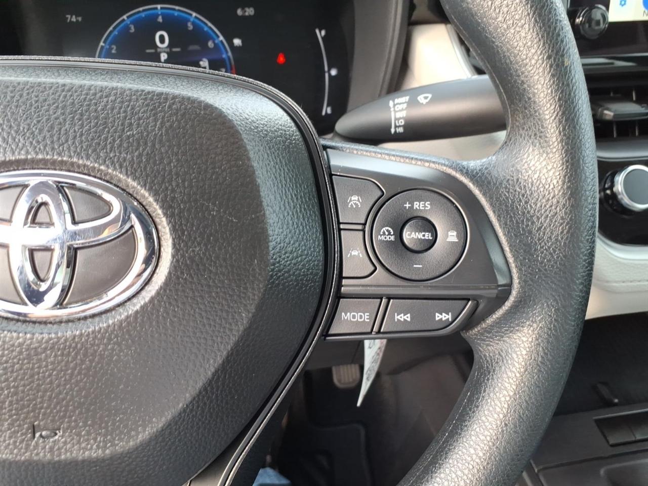 Toyota Corolla Cross  2026