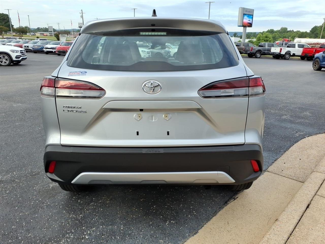 Toyota Corolla Cross  2026