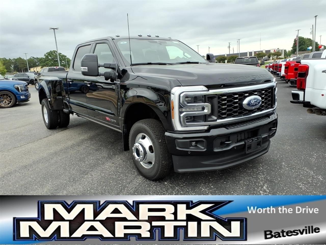 2026 Ford Super Duty F-350 DRW Platinum