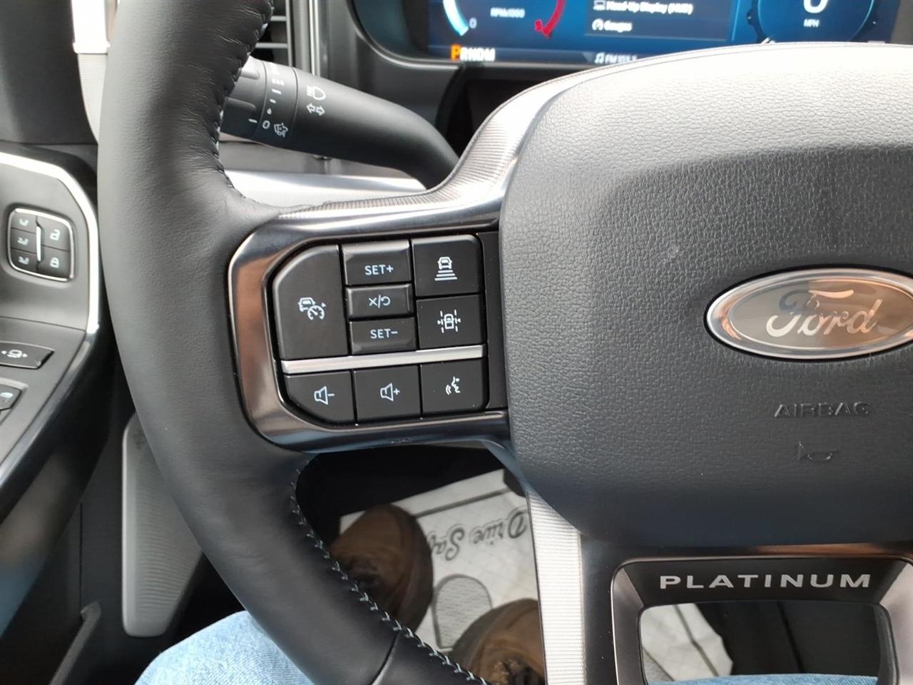 Ford Super Duty F-350 DRW  2026