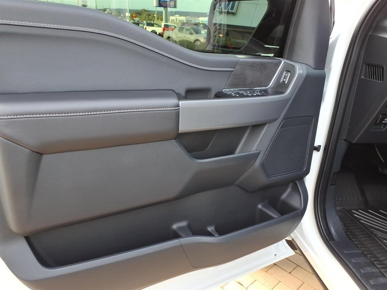 Ford F-150  2025