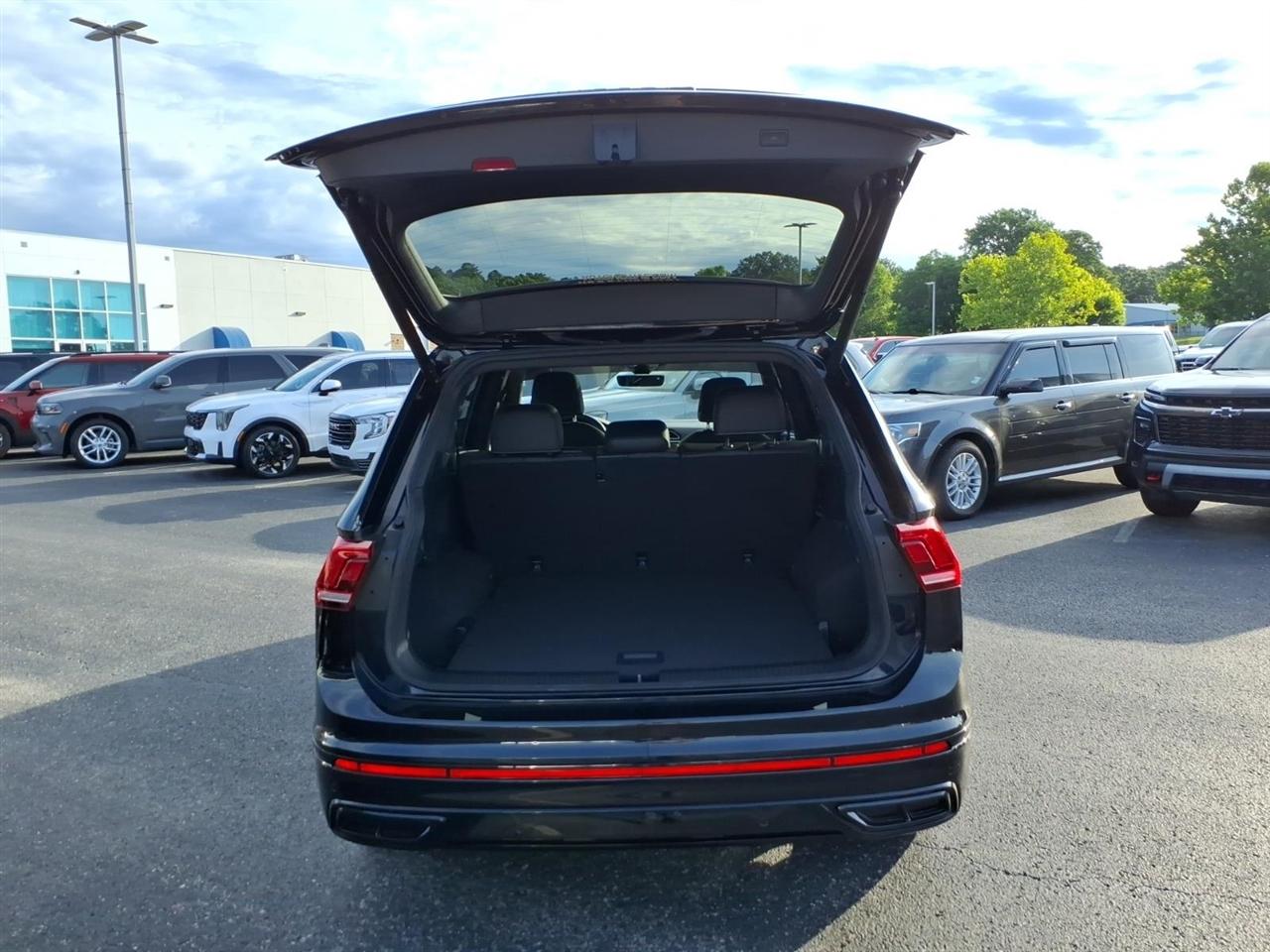 Volkswagen Tiguan  2024