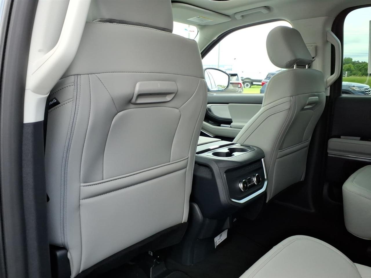 Ford Expedition Max  2026