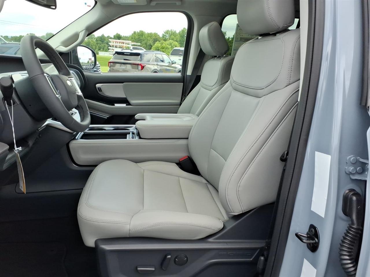 Ford Expedition Max  2026