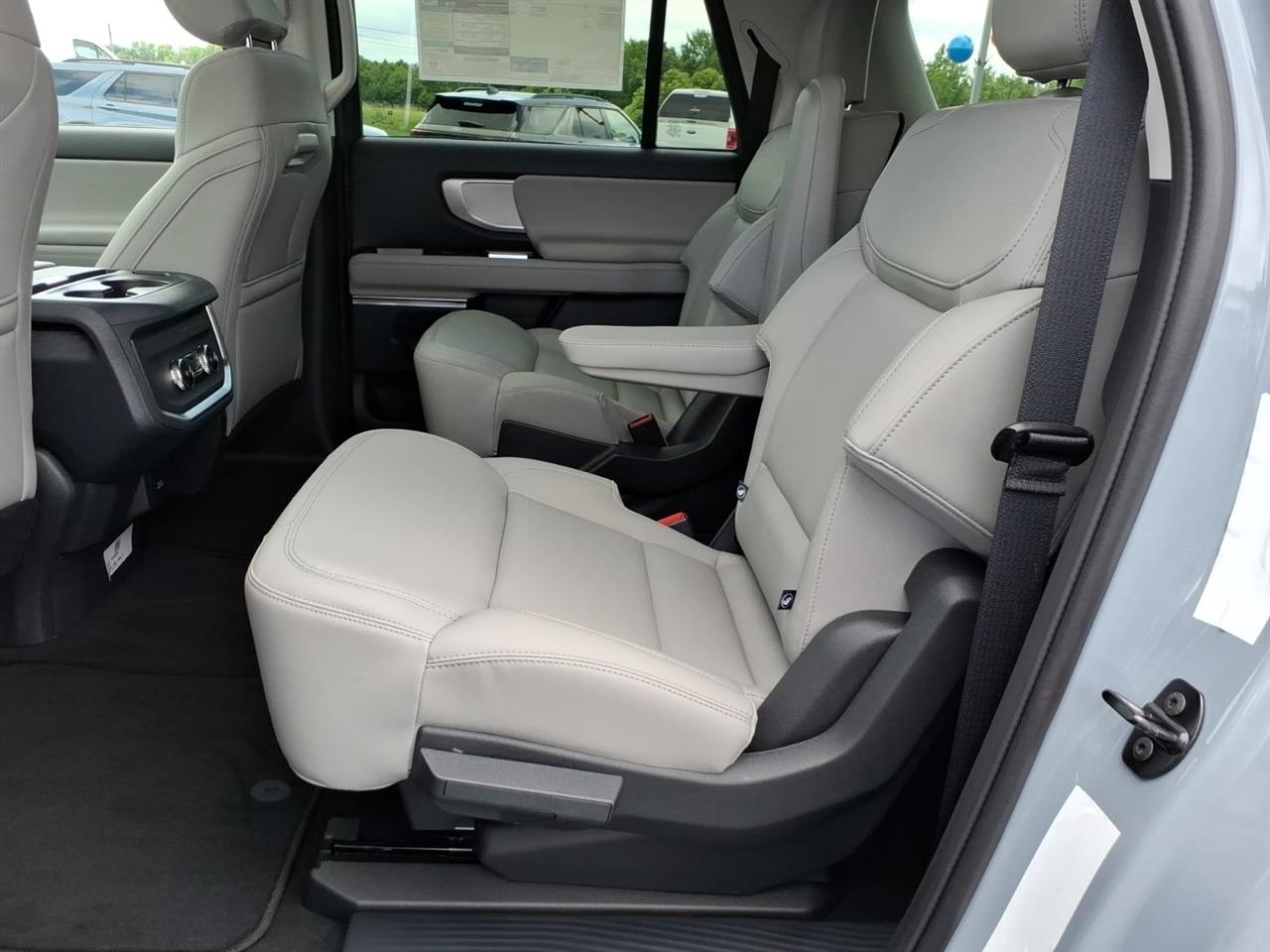Ford Expedition Max  2026