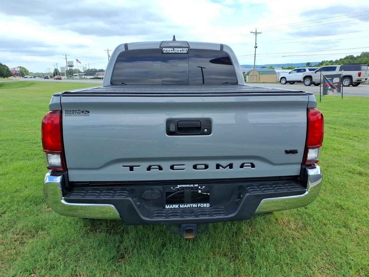 Toyota Tacoma  2018