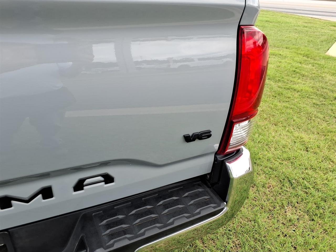Toyota Tacoma  2018