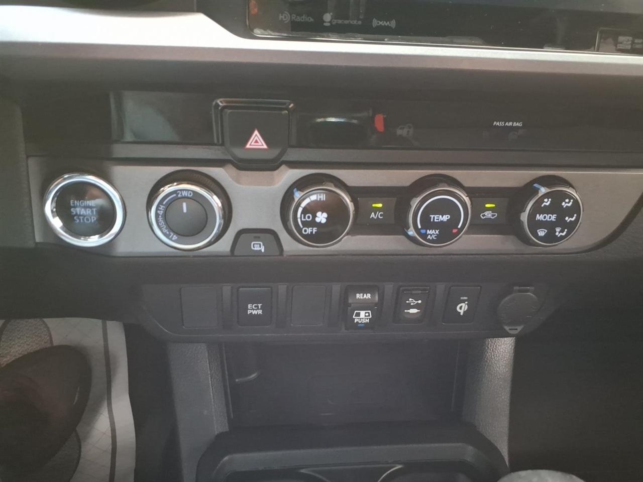 Toyota Tacoma  2018
