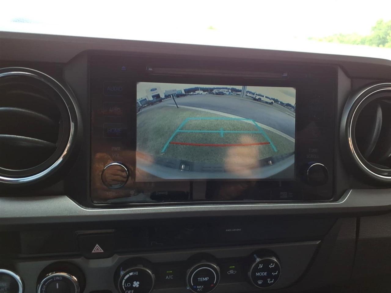 Toyota Tacoma  2018
