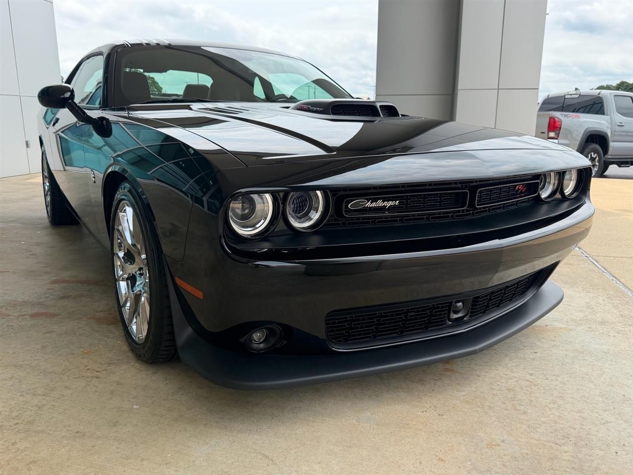 Dodge Challenger  2023