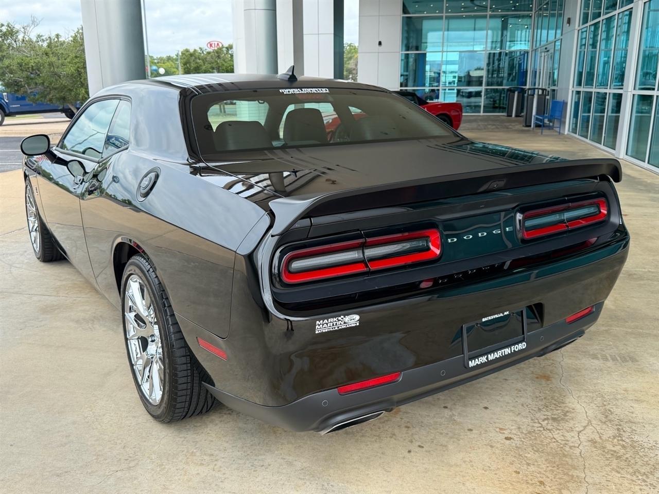 Dodge Challenger  2023